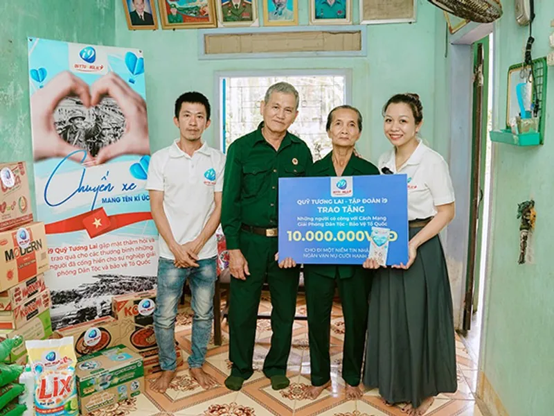 Hình ảnh đội ngũ hỗ trợ đại lý chuyên nghiệp