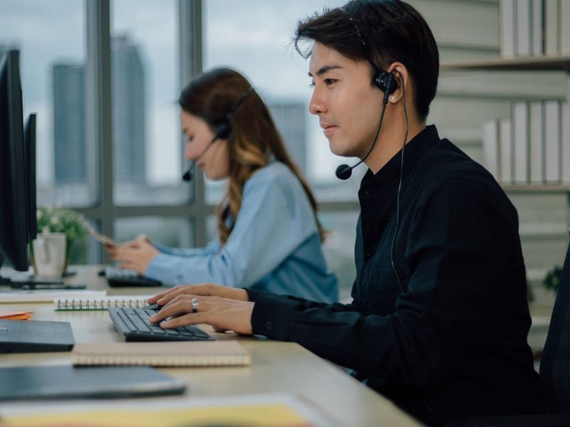 Hình ảnh đội ngũ hỗ trợ khách hàng WW88